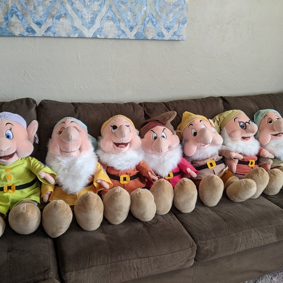 The Disney Store Plush Seven Dwarves (Large) - Picture 5 of 5